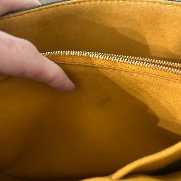 Guaranteed Authentic Louis Vuitton Clapton PM Damier Ebene Crossbody Canvas Noir - Picture 13 of 15